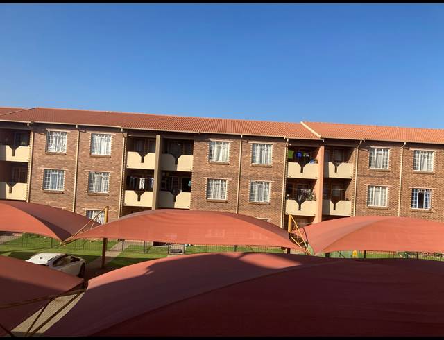 2 BEDROOM SECTIONAL TITLE FOR SALE IN COMET